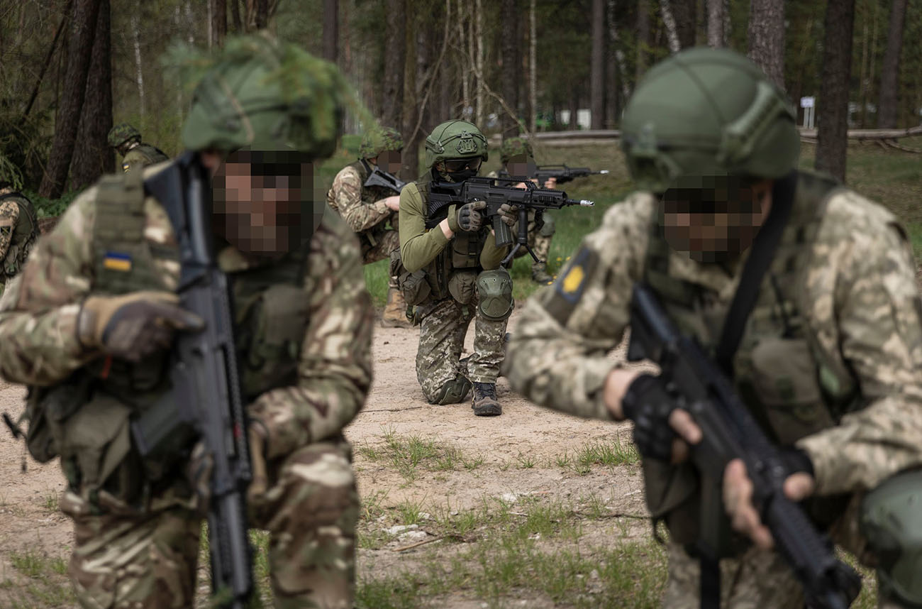 Ukrainos kariai neseniai baigė keturias savaites trukusį instruktorių rengimo kursą Lietuvoje