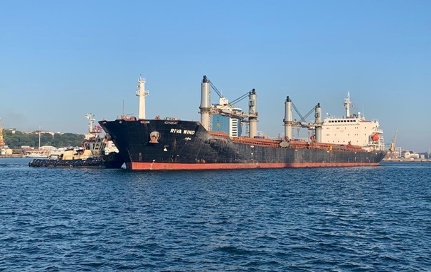 Two Cargo Ships Arrive In Ukraines Chornomorsk Port To Load Grain Amid Russias Blockade 7476