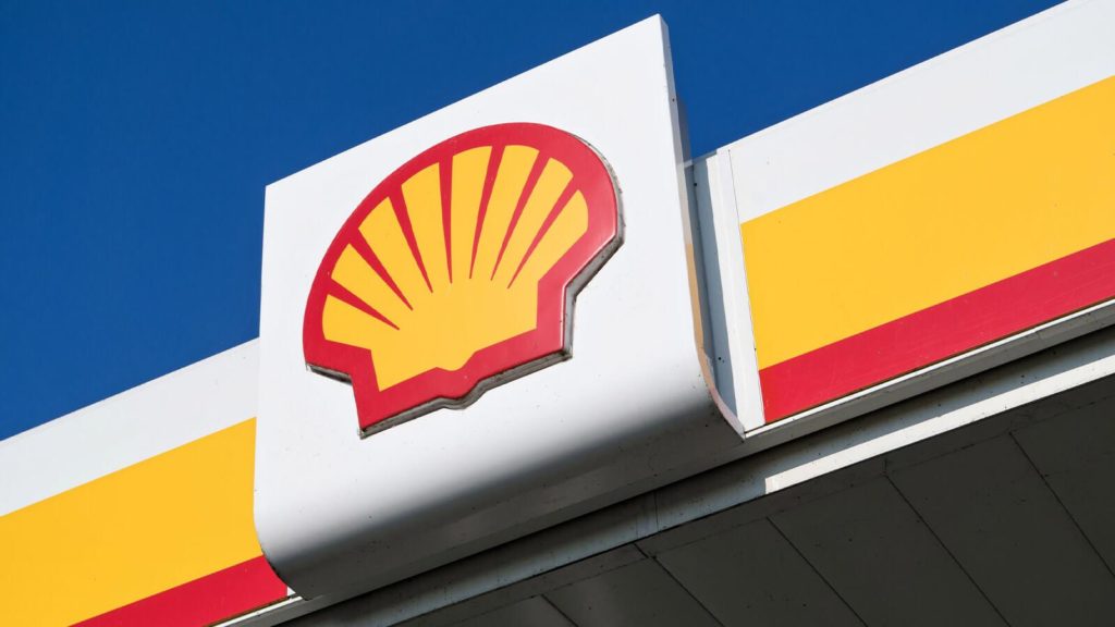 shell continues gas trade Russian