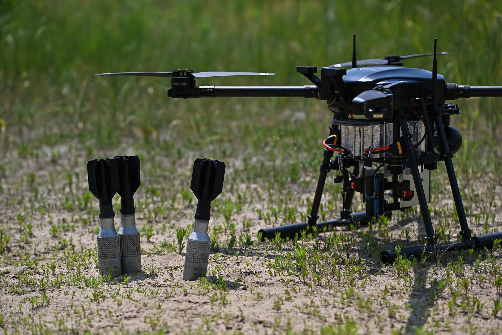 The image shows Shoolika МК6 combat copter. Source: SkyLab