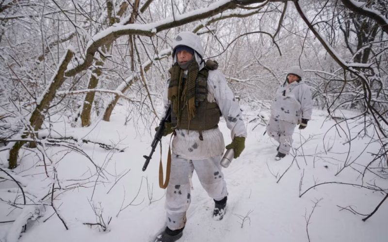 Ukrainian troops winter