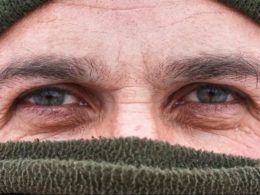 Ukrainian soldier eyes