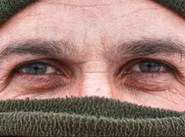 Ukrainian soldier eyes
