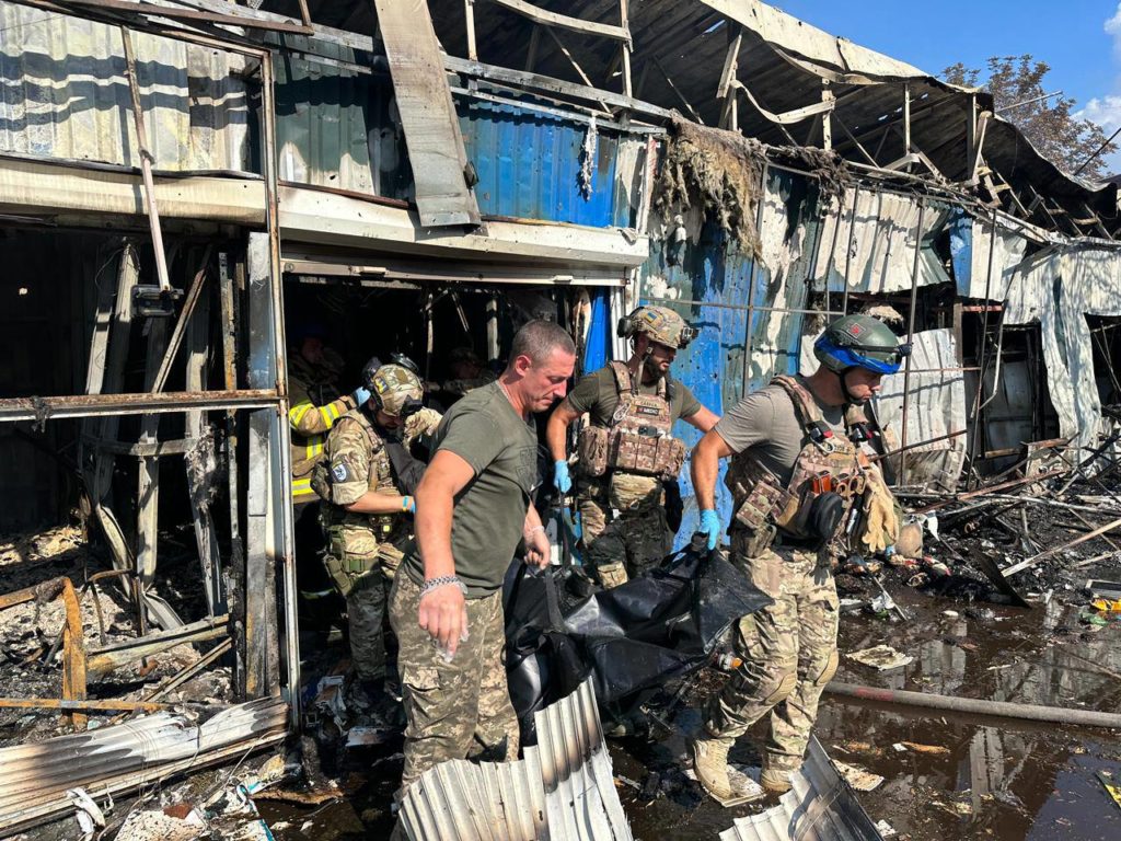 Russian missile has struck the central market in Kostiantynivka. Donetsk oblast, 6 September 2023. Photo: State Emergency Service of Ukraine