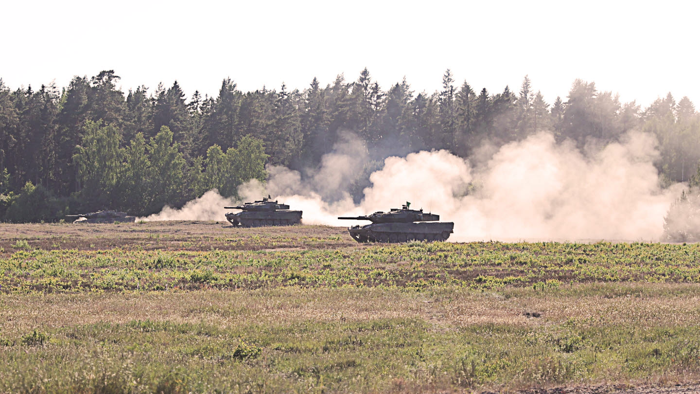 Stridsvagn 122 tank