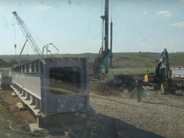 Russians are building another railway connection 30 km away from the front.