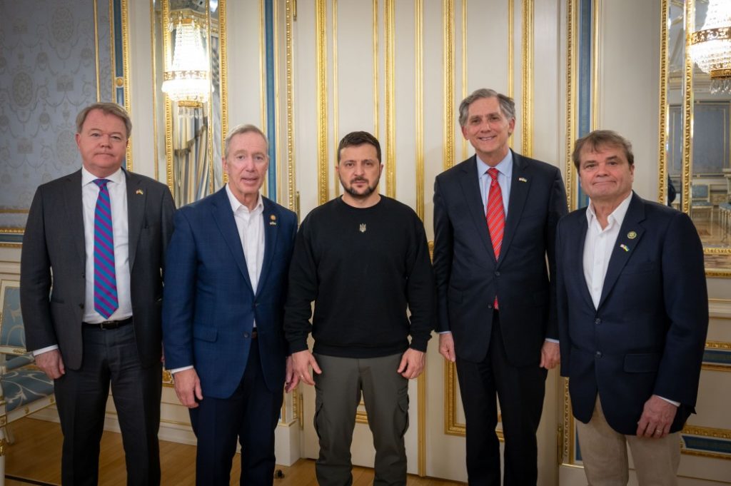 Zelenskyy Meets Bipartisan Us Delegation Discusses Ukraines Defense