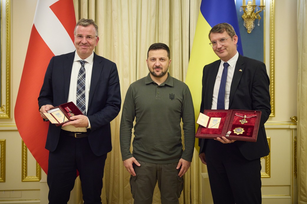 Danish Defense Minister visits Ukraine, meets Zelenskyy