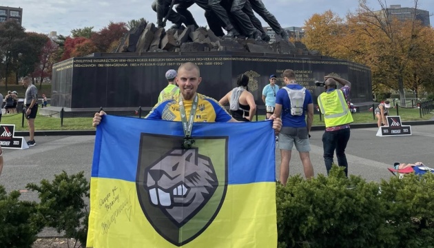 Ukrainian veteran completes US Marine Corps Marathon after losing leg fighting Russian occupiers