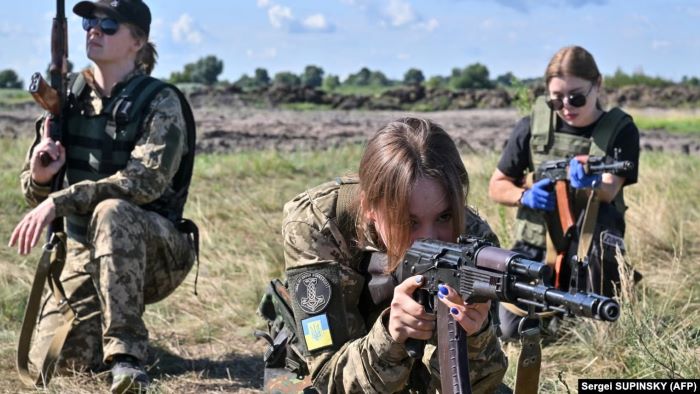 Defense Ministry: Number of women in Ukraine’s army up 40% in two years