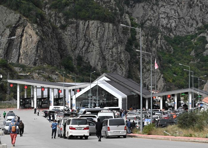 Georgia allowed entry to 7 Ukrainian prisoners after weeks stranded at Russian border