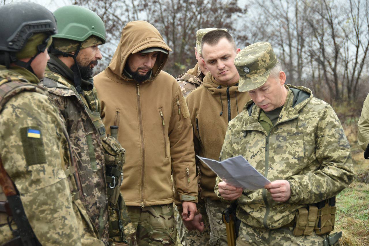 Ukrainian soldiers take down 450 Russian occupiers on Kupiansk, Bakhmut fronts