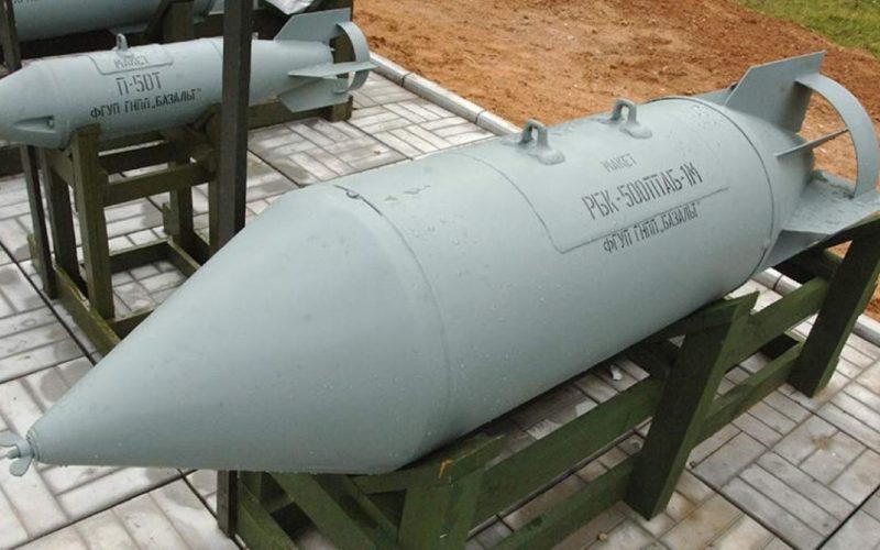 British intel: Russia increases use of 500kg cluster munitions ...