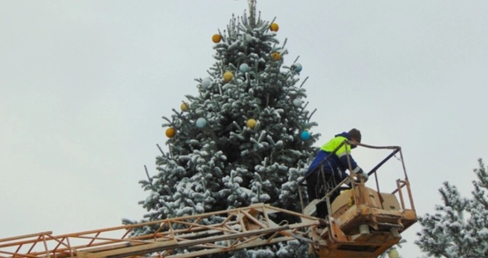 Zelenskyy and Zaluzhnyi congratulate Ukrainians on Christmas