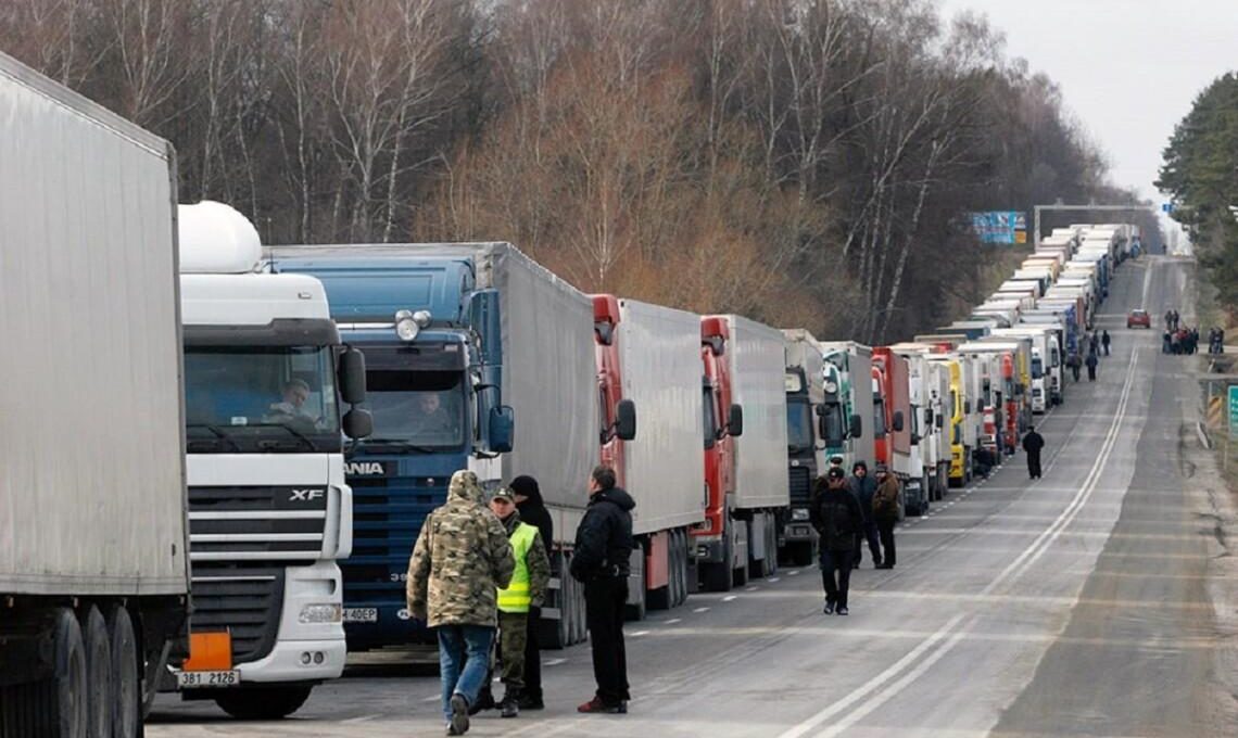 Ukrainian trucks blocked on the Polish-Ukrainian border