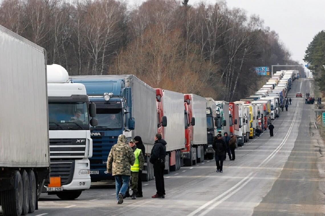 Ukrainian trucks blocked on the Polish-Ukrainian border