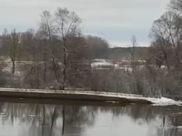 Russian pontoon bridge that floated to Ukraine. Screenshot from Ukraine's Border Guard Service video dated 7 January 2023.