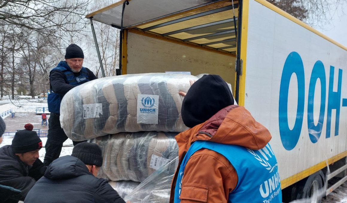 un refugee agency cuts aid displaced ukrainians unhcr delivering humanitarian kharkiv oblast 2023 f_ybhfkxiaamzm9 slashed psycho-social shelter cash programs ukraine after losing urging donors fund its $332 billion appeal united