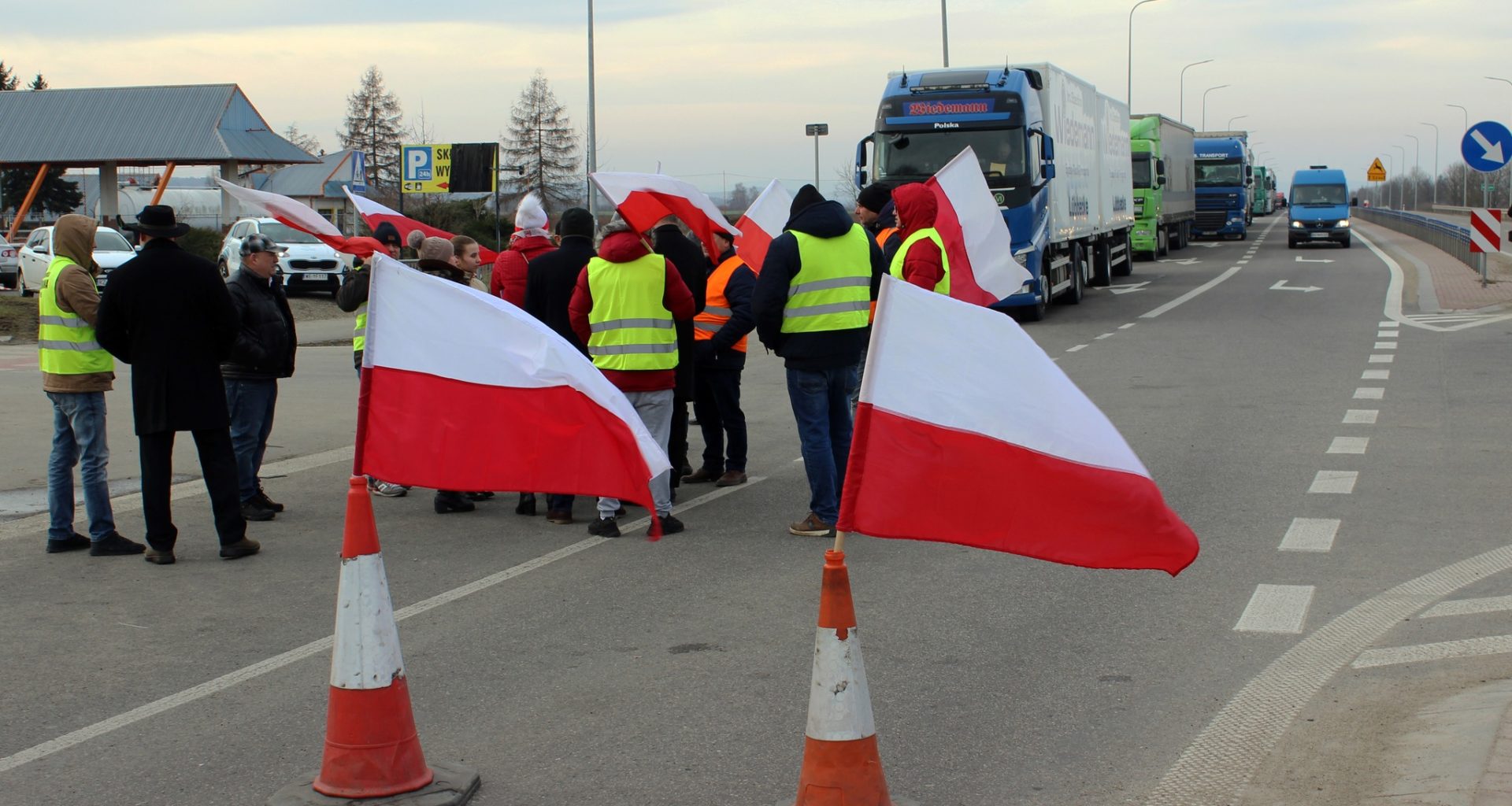 Poland Ukraine border blockade trucks hauliers