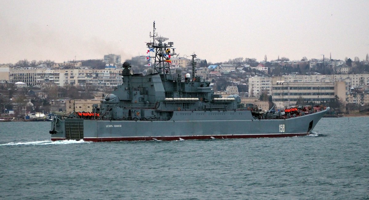 Ukrainian naval drones sink large Russian landing ship Caesar Kunikov