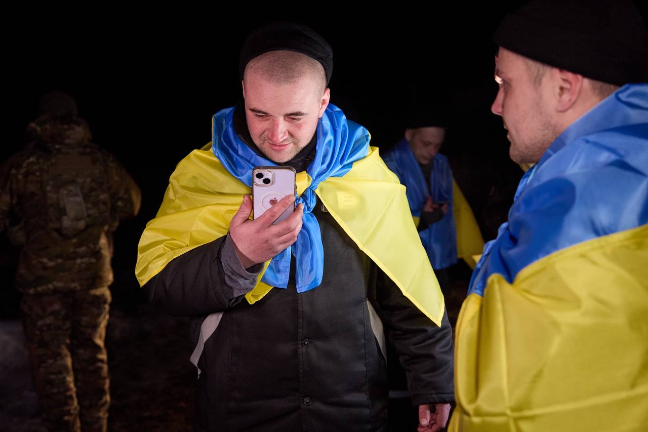 Ukraine Returns 100 POWs From Russian Captivity (photos) - Euromaidan Press