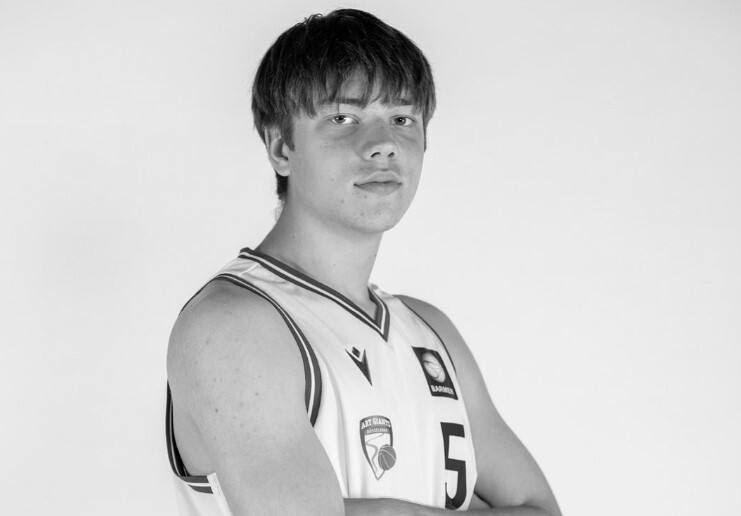 ukrianian basketball player died in the hospital in germany
