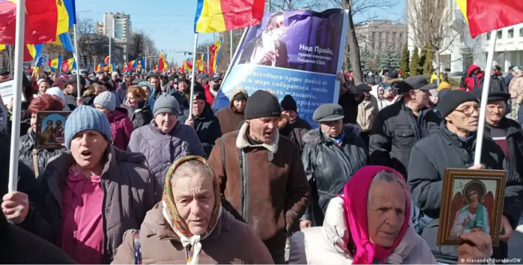 Putin dusts off Ukraine playbook for Moldova