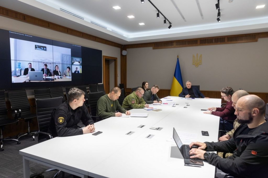 Ukraine-Latvia security guarantee talks
