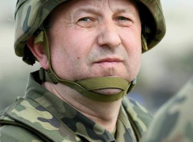 Polish General overseeing Ukrainian soldier training dismissed amid probe