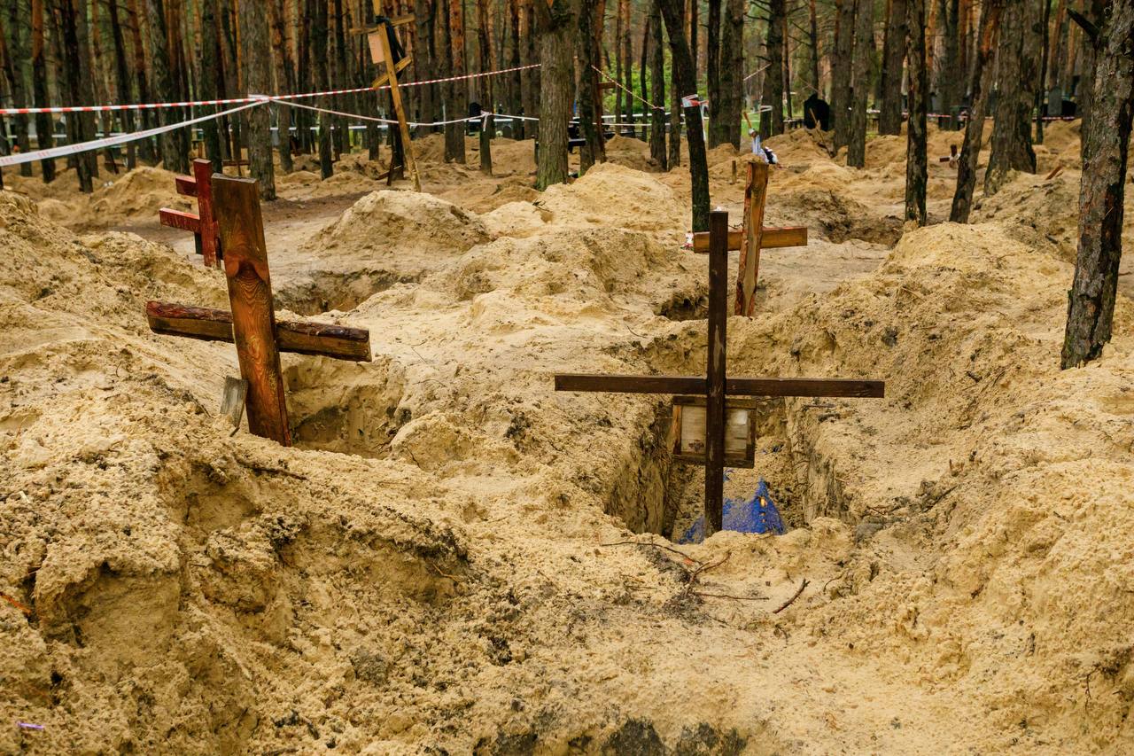 Izium Kharkiv oblast mass grave