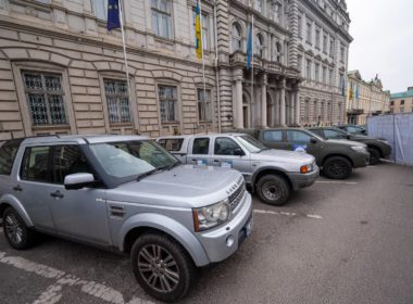 The pickup trucks Ukraine received from British farmers