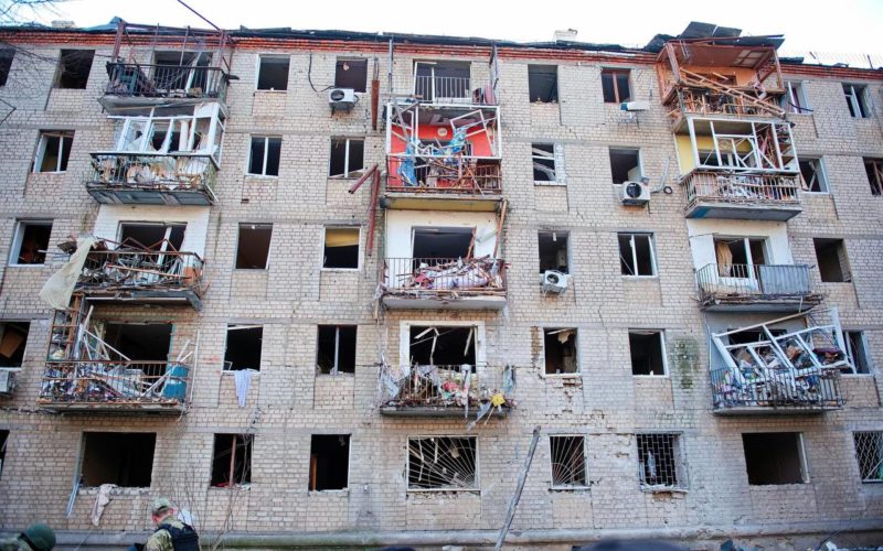 Russia resumes airstrikes on Kharkiv, leaving 1 dead and 19 wounded