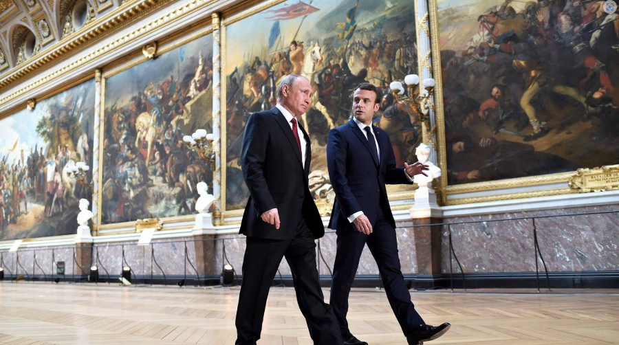 "Old Guard" stands with Putin's propaganda in France