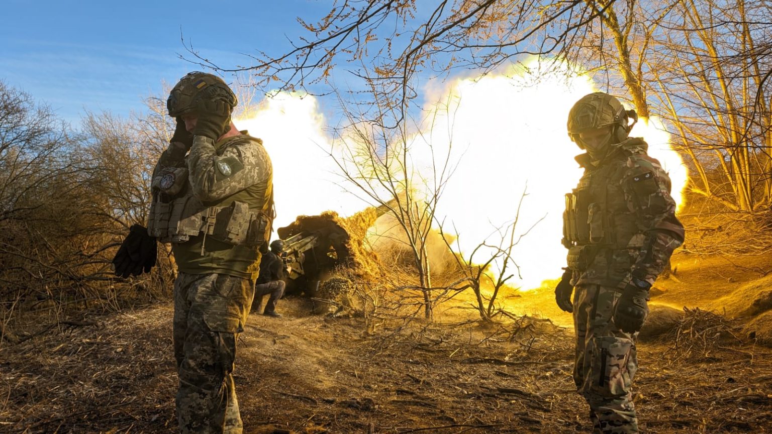 Ukrainian soldiers hold back Russian onslaught with scavenged 1950s