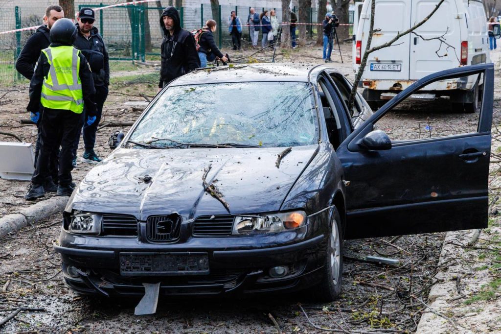 Russian gliding bomb attack Kharkiv