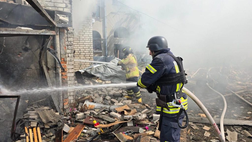 Russian morning attack on Kharkiv with air bombs kills 24-year-old man, injures nine people