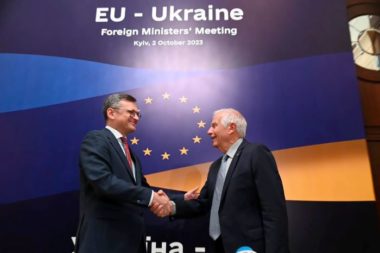 ukraine's fm dmytro kuleba (l) eu high representative josep borrell (r)