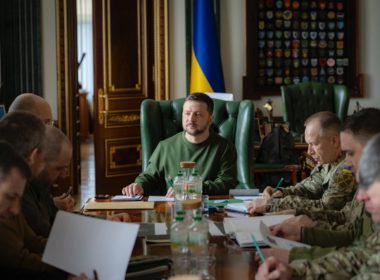 Zelenskyy: Russia to mobilize 300.000 troops in June