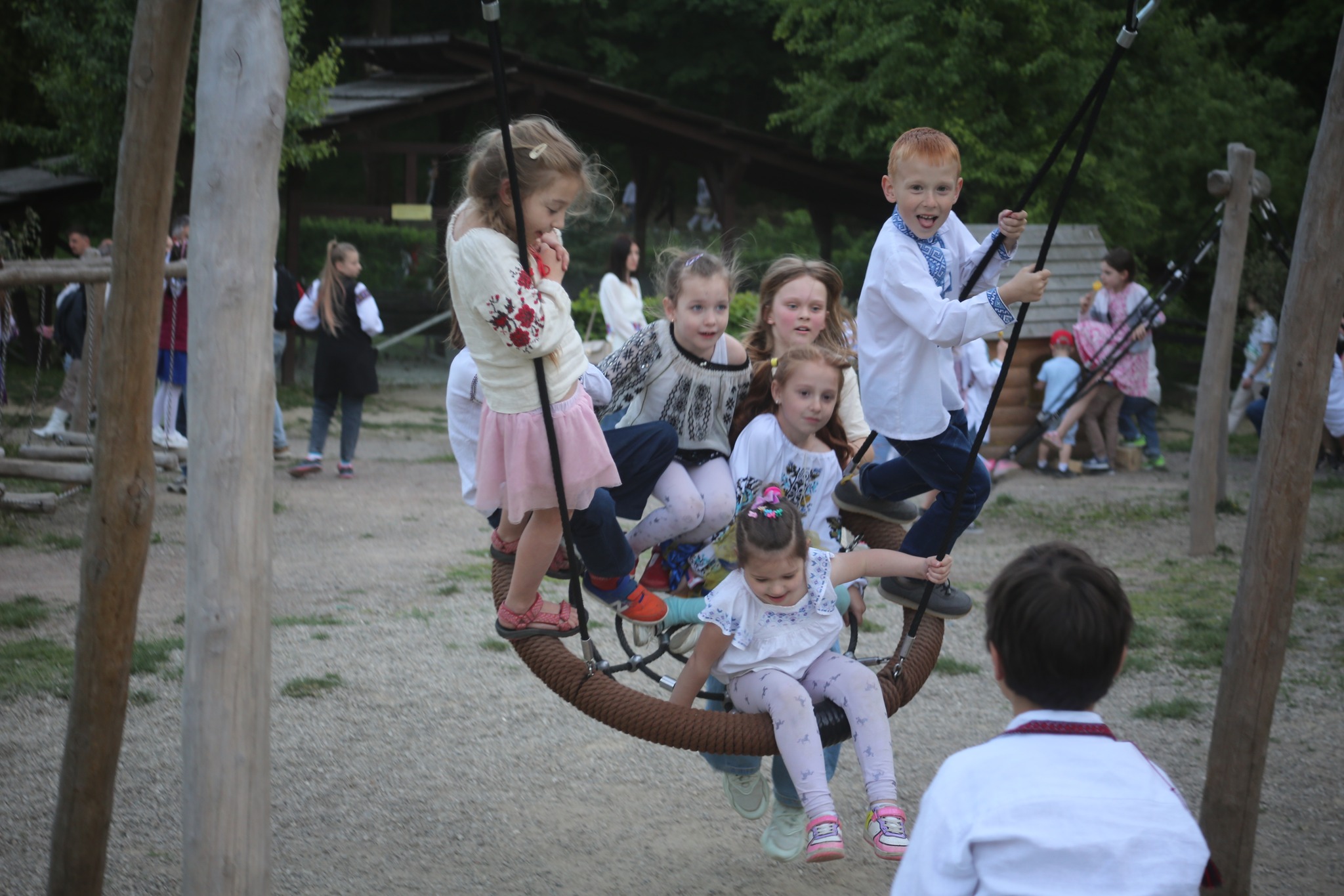 Shevchenko Grove hayivky Easter dancing 2024 children