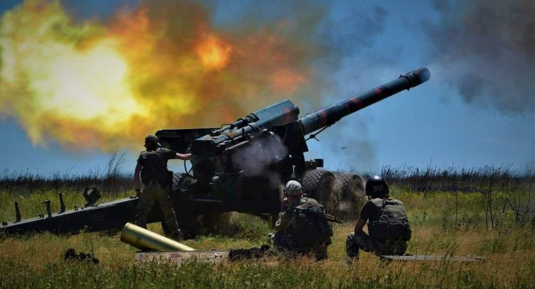 Ukrainian forces fighting against Russian aggression.