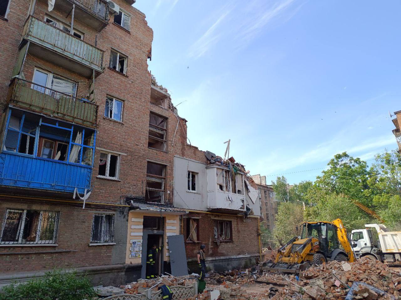 russia's double-tap missile attack targets kharkiv killing five injuring least 25 aftermath city overnight 30-31 may 2024 telegram/олег синєгубов 8fc2ee0a-b6d7-4bde-be7d-ad49ce22a0ee