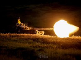 Ukrainian tank fires T72