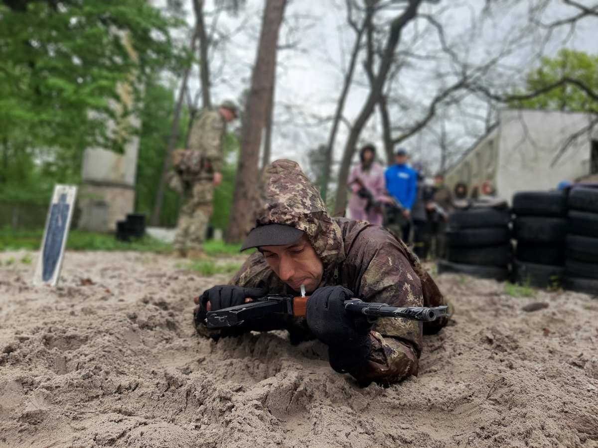 civilian Ukraine army