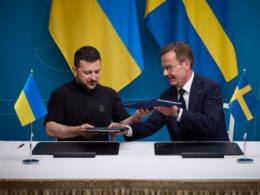 ukraine signs security pact sweden securing €65 bn president volodymyr zelenskyy prime minister ulf kristersson during signing agreement stockholm 31 may 2024 presidentgovua zelensky