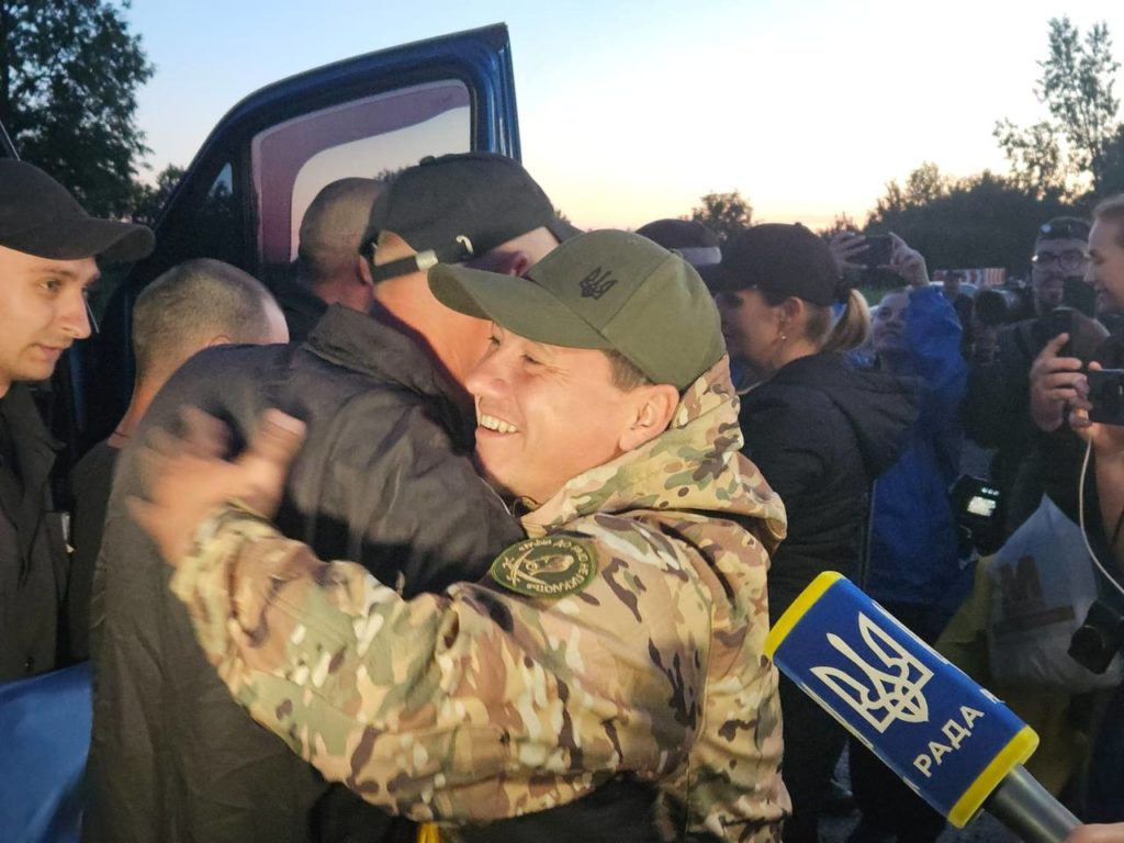 Ukraine returns 90 more prisoners of war from Russian captivity, including defenders of Mariupol