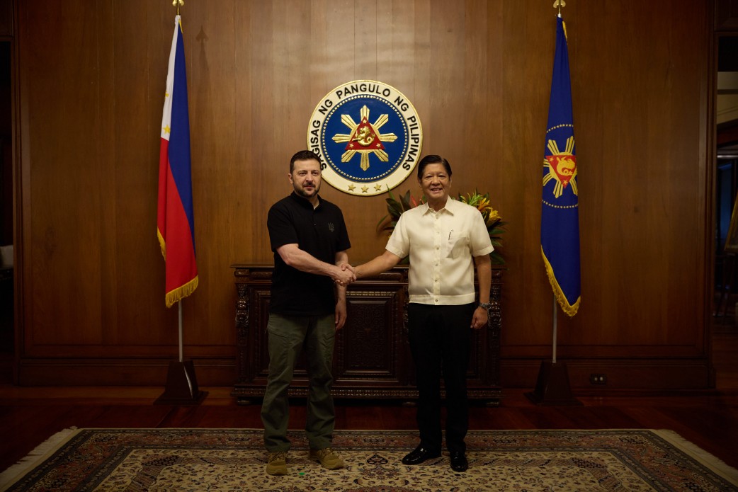 zelenskyy visits philippines first time meets president marcos presidents volodymyr ukraine (l) ferdinand r jr (r) manila 3 july 2024 presidentgovua 7a928291c504f35c718365bdd3b582dd_1717382914_extra_large