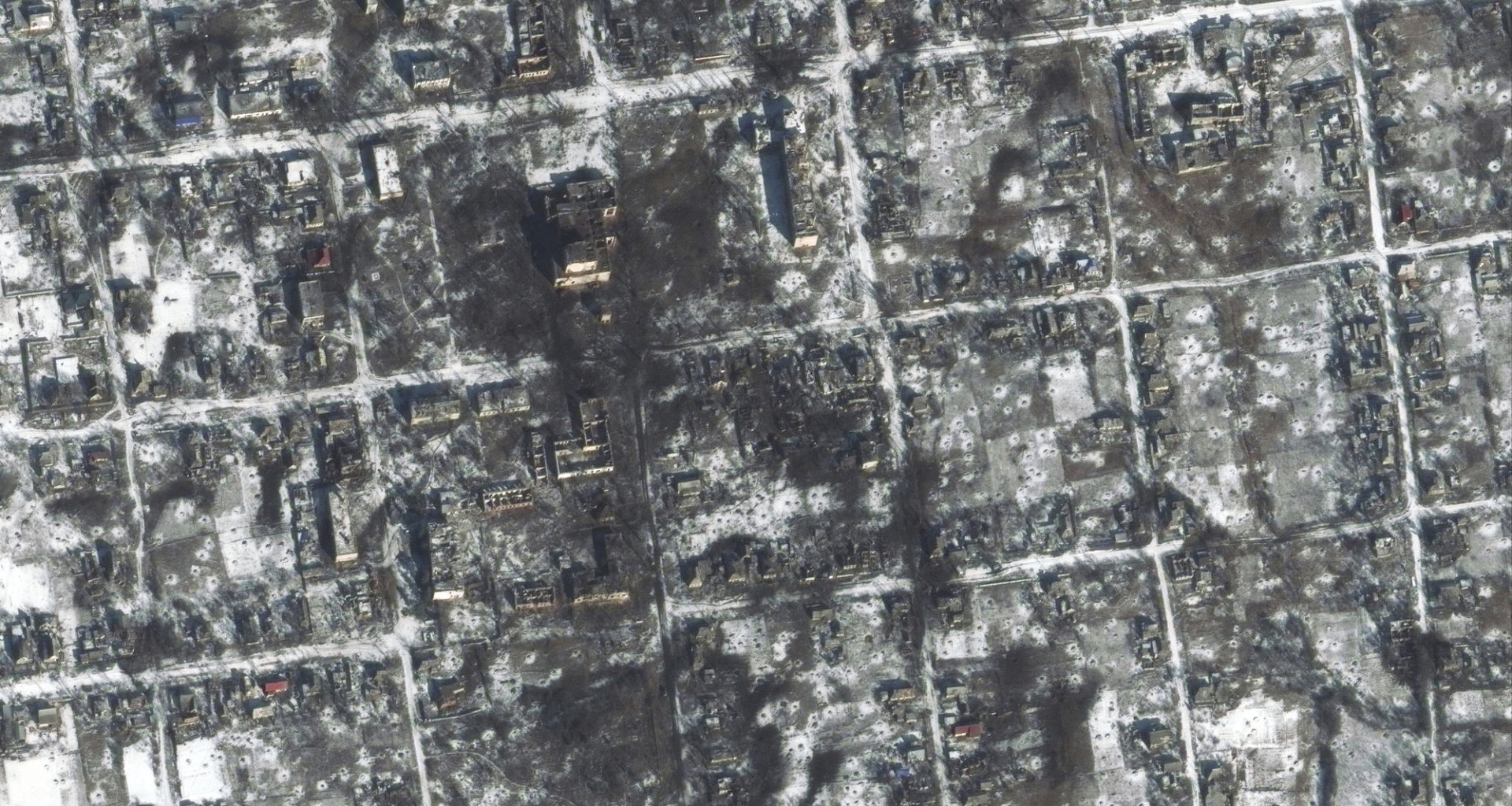 This satellite image provided by Maxar Technologies shows damaged areas in Petrivka of the Donetsk Oblast, Ukraine, illustrative image. Photo via Eastnews.ua.