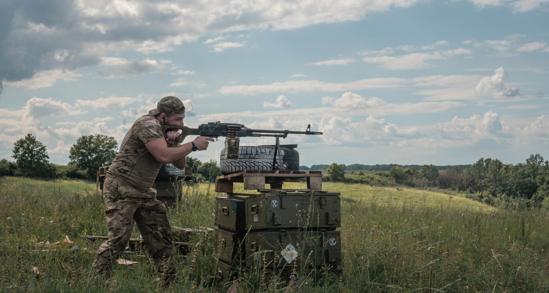 A Ukrainian soldier, illustrative image. Photo via Eastnews.ua