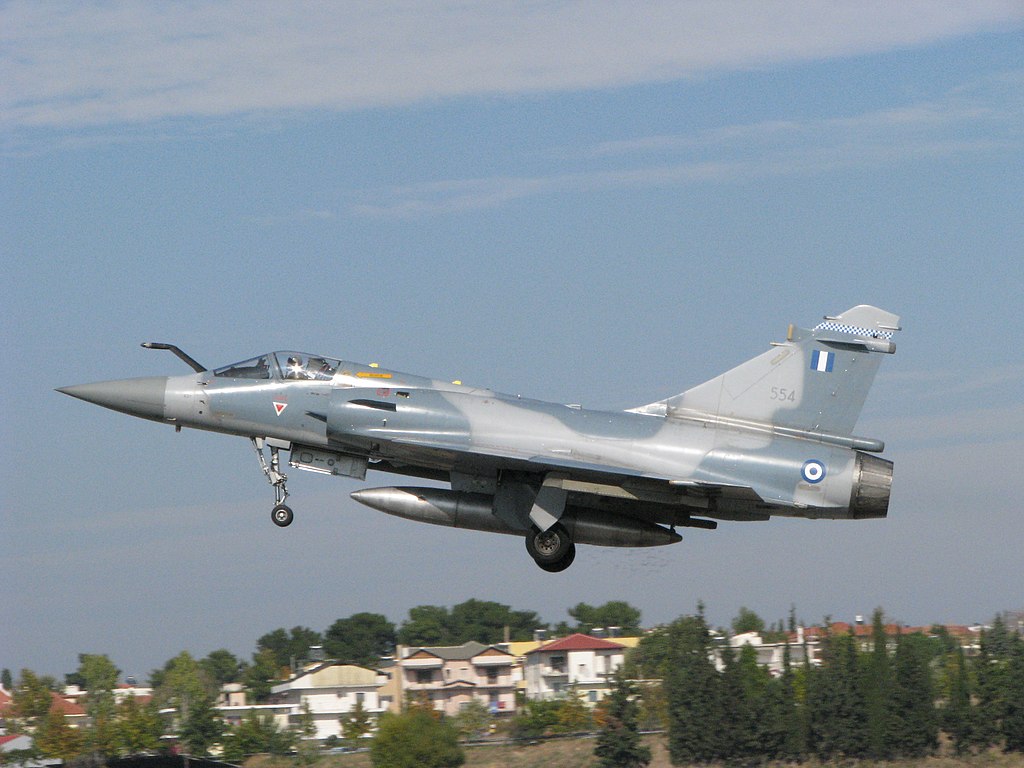 France can transfer only six Mirage 2000-5 jets to Ukraine, La Tribune says