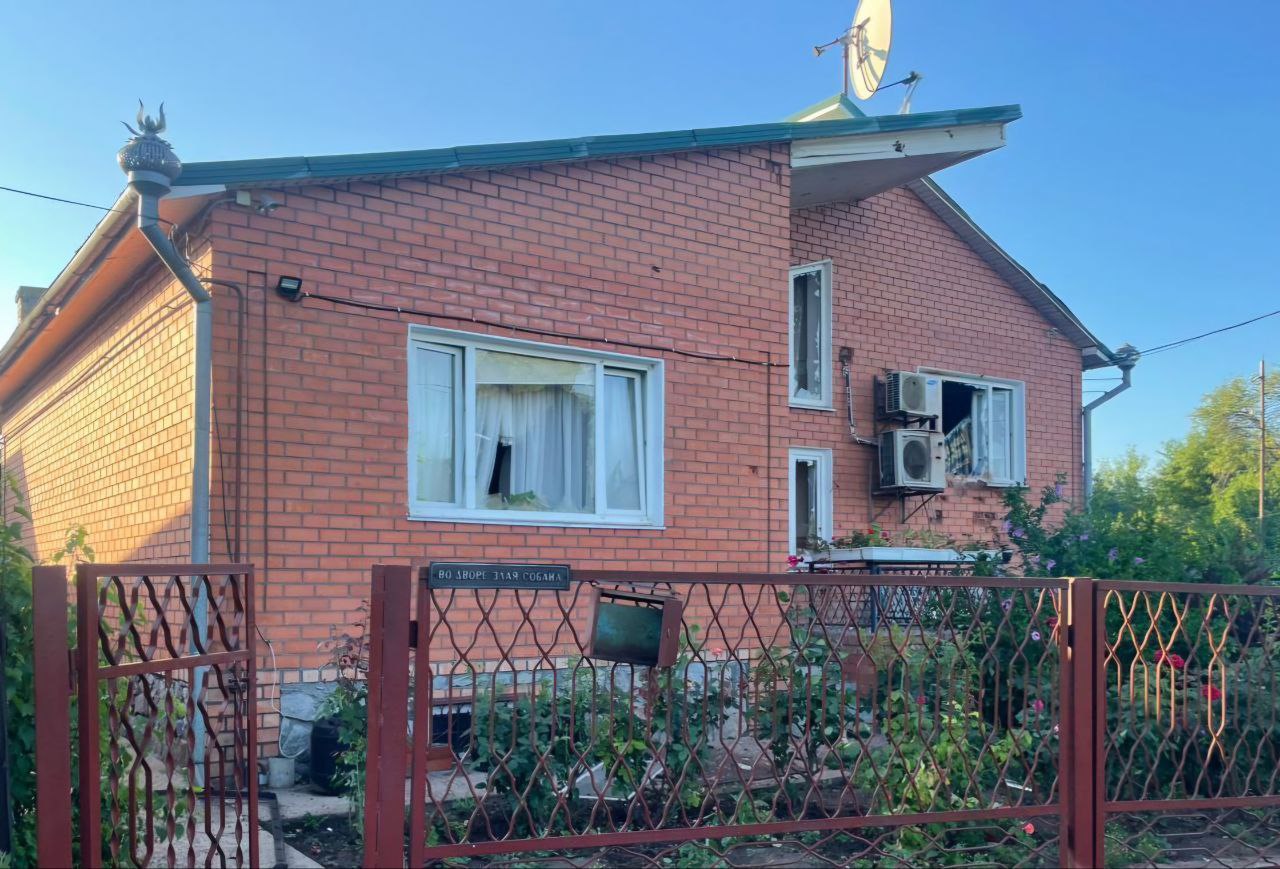 damaged houses in dnipro june 2024